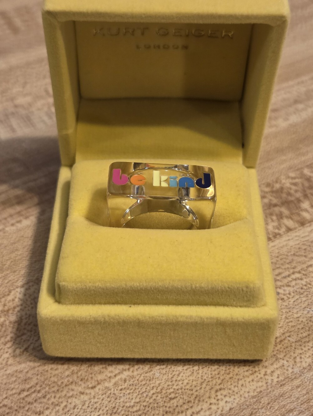 Kurt Geiger NIB "BE KIND" Ring Size M/L
